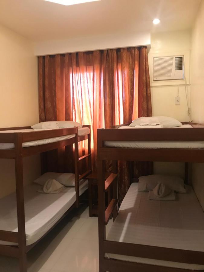 Aquari Travellers Inn Puerto Princesa Exteriör bild